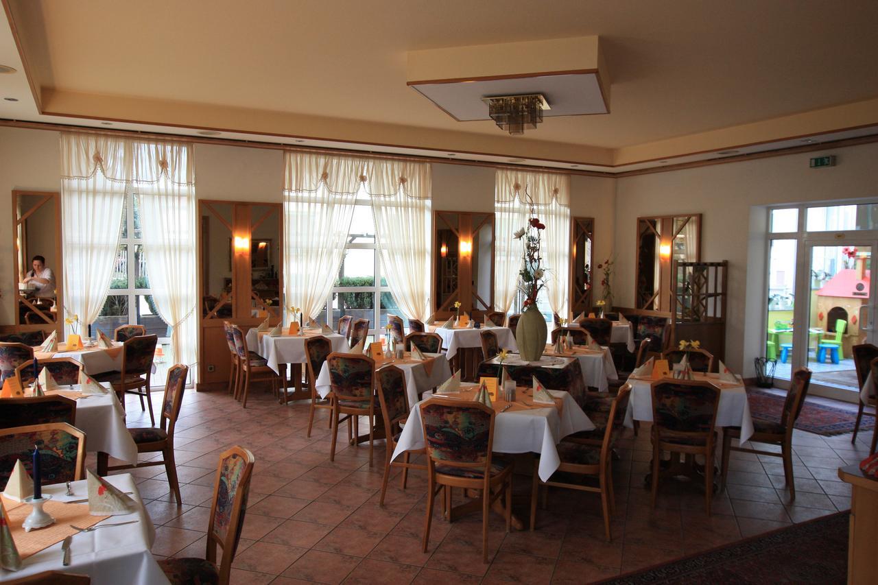 Hotel Bürgerhof Hohenstein-Ernstthal Exterior foto